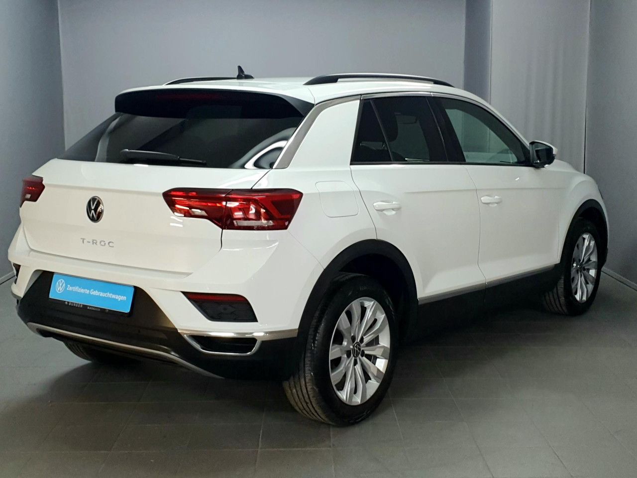 Volkswagen T-Roc 1.5 TSI DSG - Samsaru's Car Outlet
