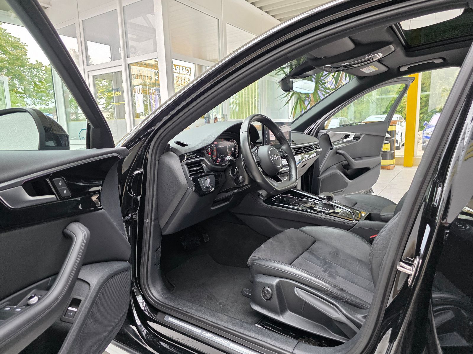 Audi A4 Allroad quattro 40 TDI OptikSchwarz Panorama
