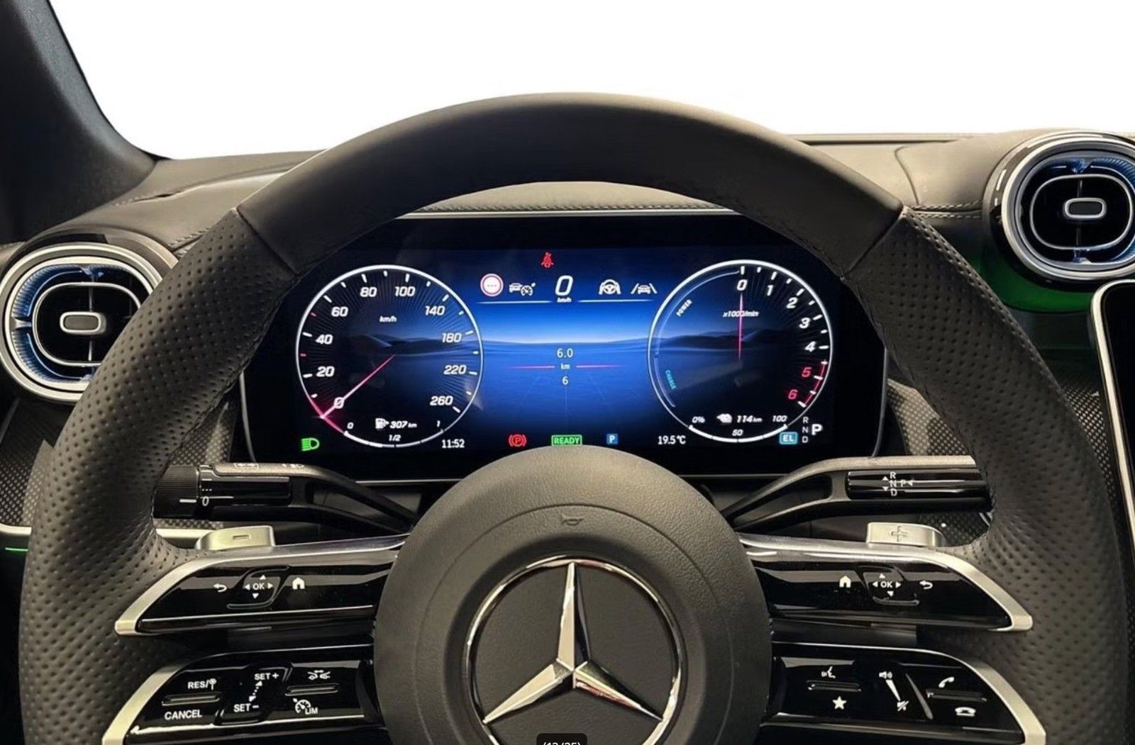 Mercedes-Benz GLC 300 de 4Matic Coupe AMG-LINE