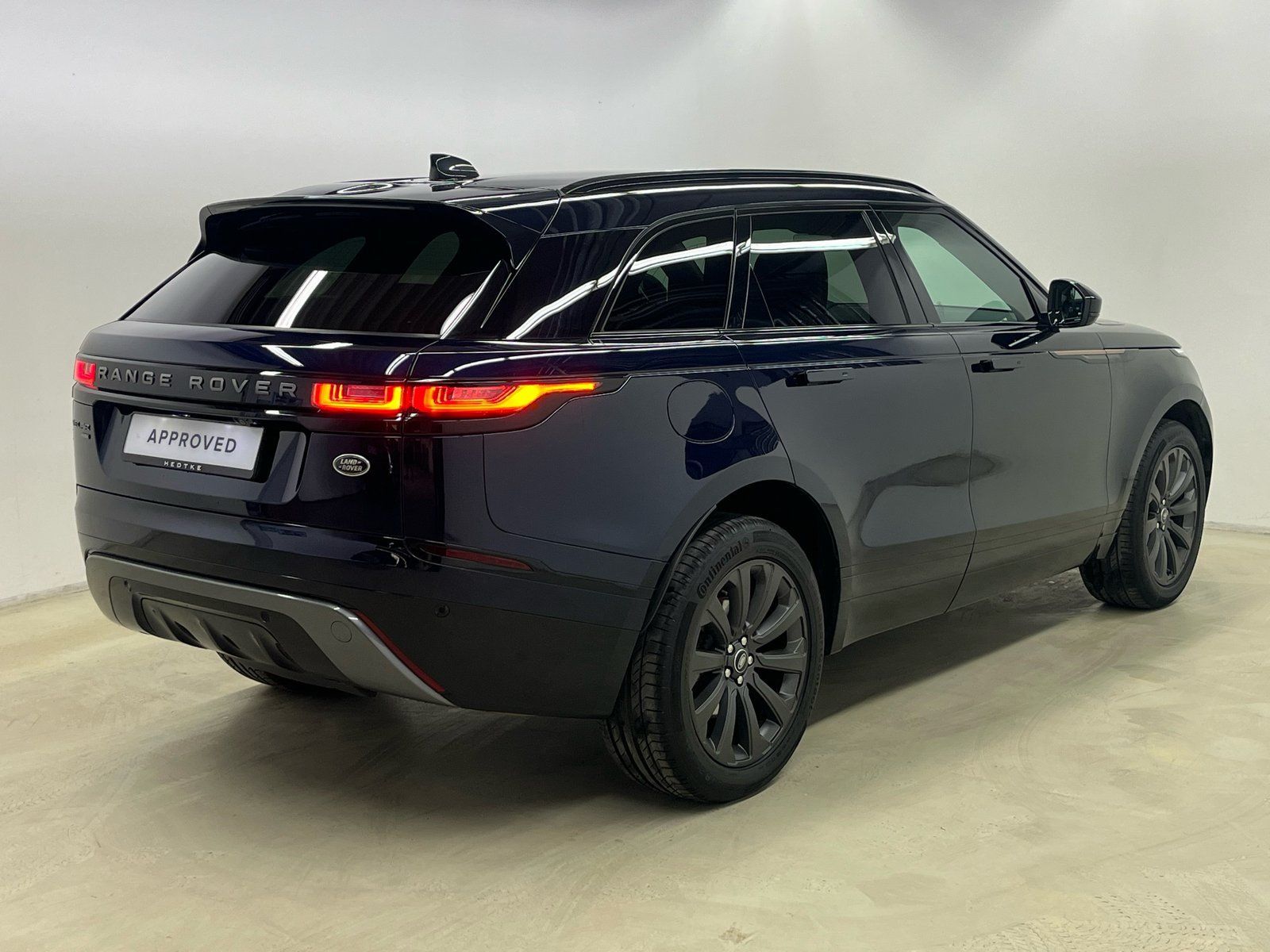 Range Rover Velar P400e R-Dynamic SE - Samsaru's Car Outlet