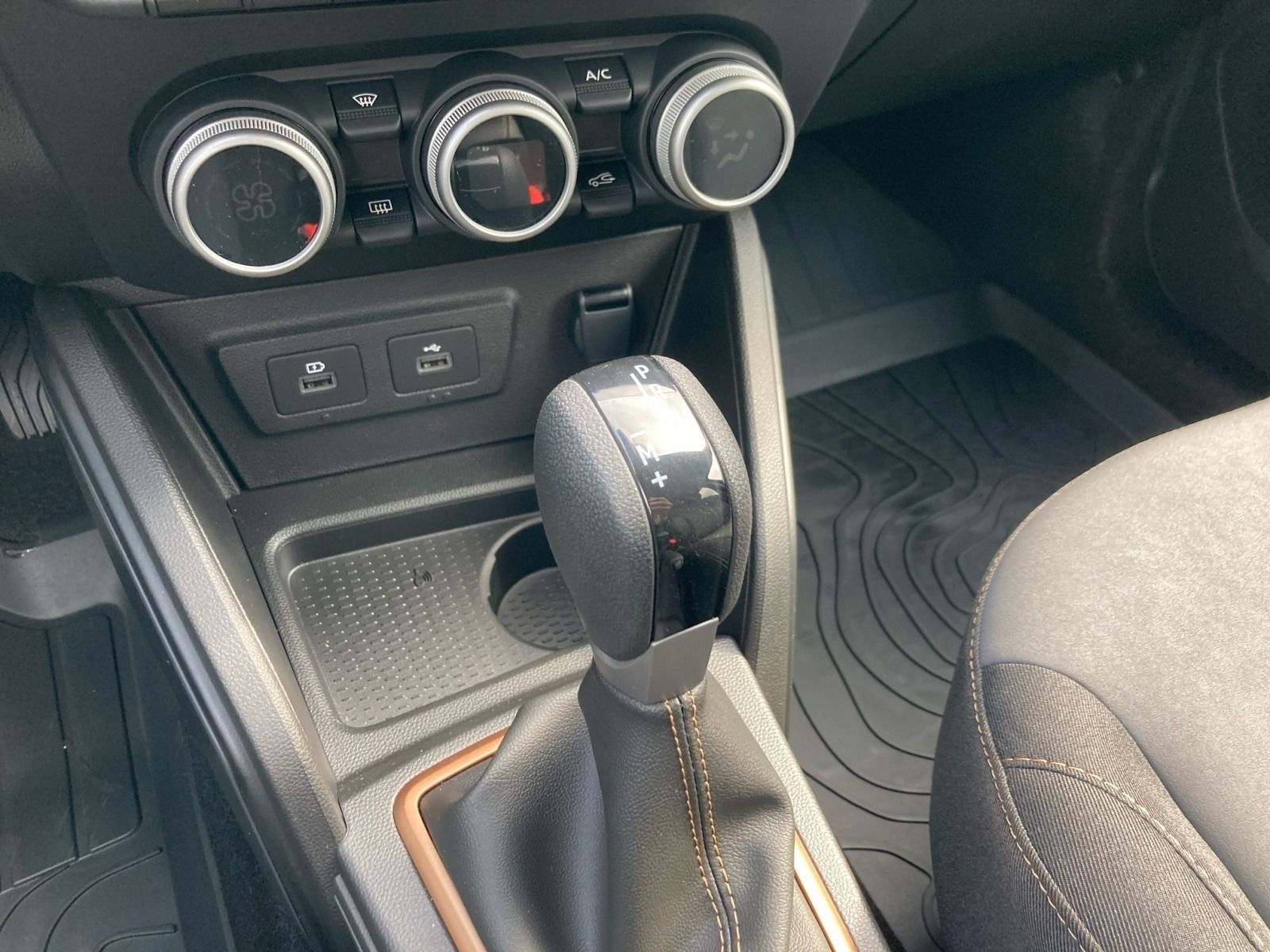 Dacia Duster Extreme TCe 150 EDC - Samsaru's Car Outlet