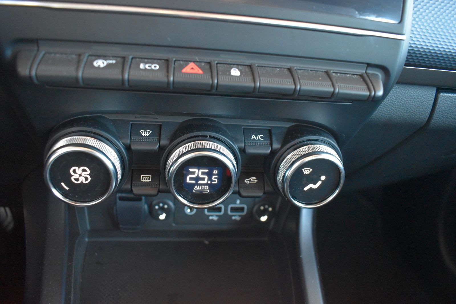 Renault Arkana TCe 140 Automatik Zen - Samsaru's Car Outlet