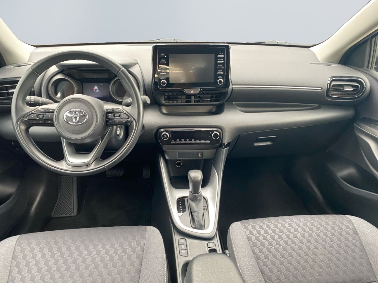 Toyota Yaris Hybrid 1.5 VVT-i - Samsaru's Car Outlet