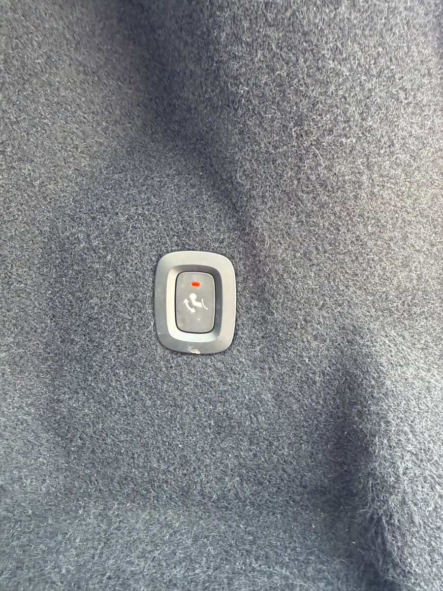 Volvo XC60 T6 AWD+INSCRIPTION+AHK+20"+PANO