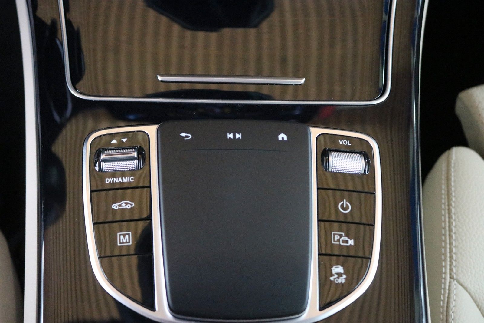 Mercedes-Benz GLC 300 DE 4M"AIRMATIC"DISTR+"AHK"MASSAGE"MBEAM"