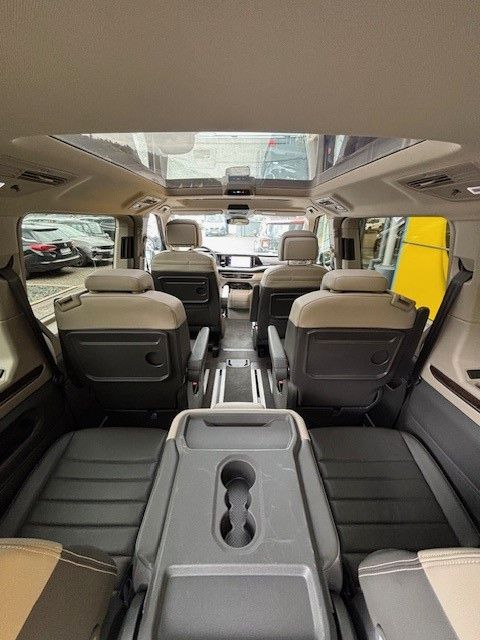 Volkswagen T7 Multivan - Samsaru's Car Outlet