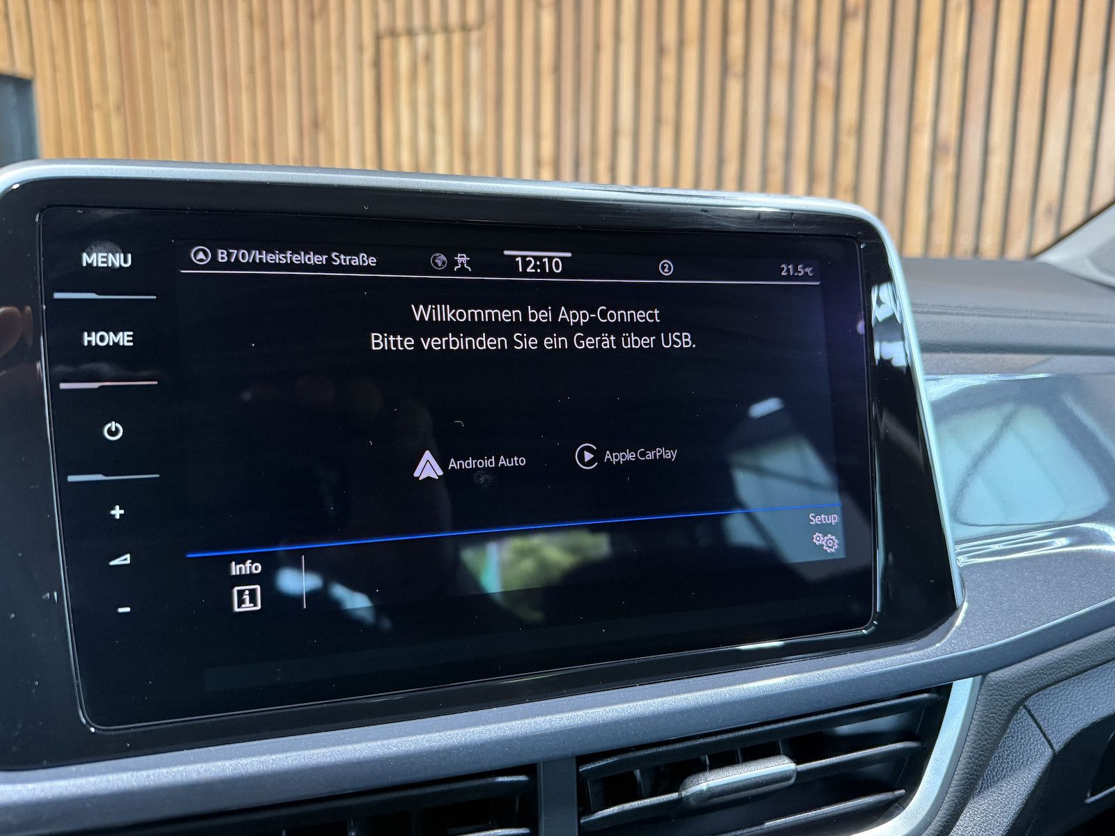 Volkswagen T-Roc 2.0 TDI Style - Samsaru's Car Outlet