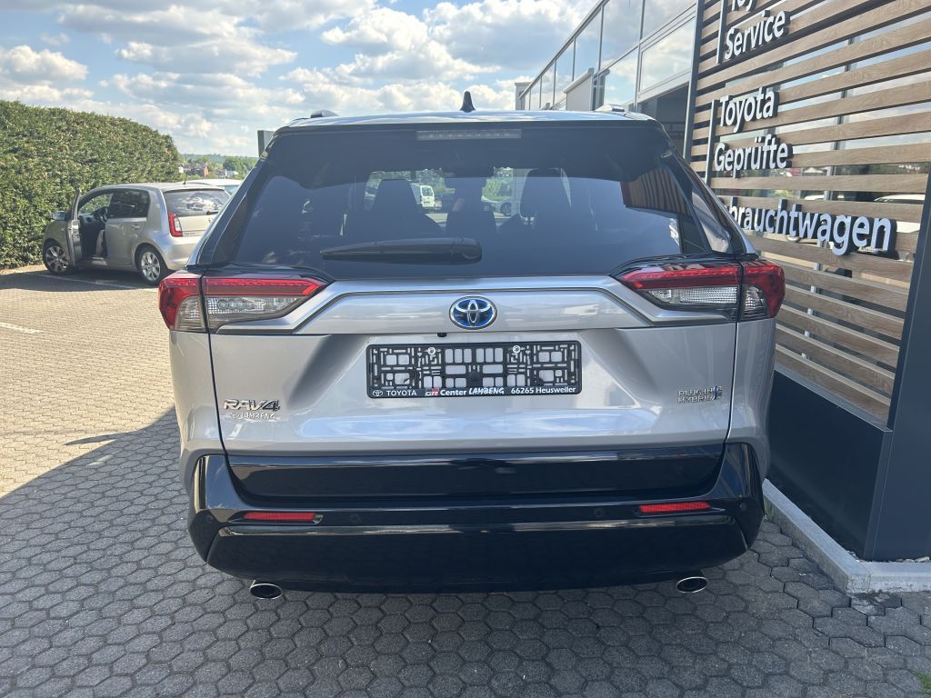 Toyota RAV 4 Plug-In-Hybrid - Samsaru's Car Outlet