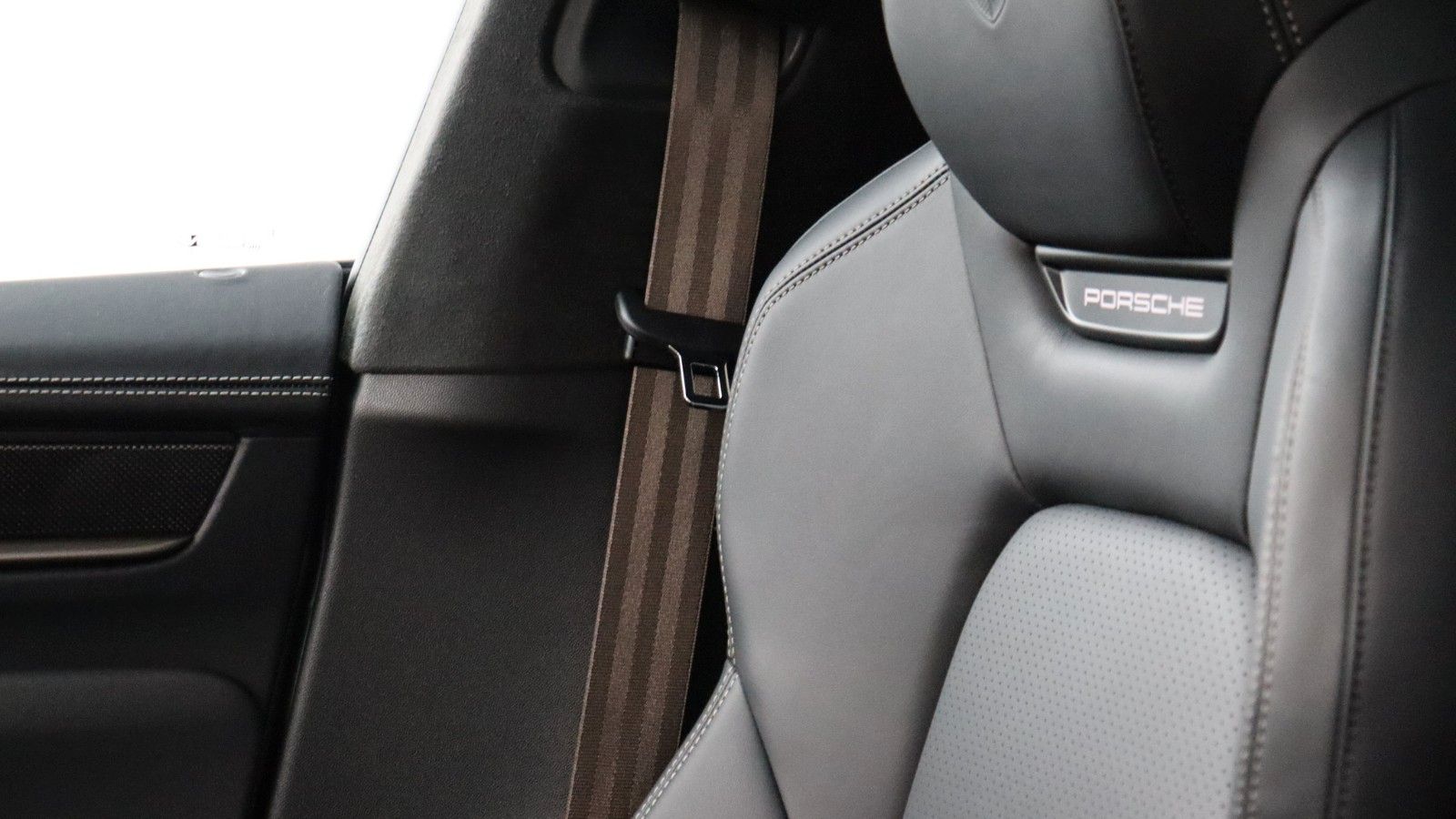 Porsche Macan Electric Turbo, Innodr. Pano,HUD,AHK, BOSE