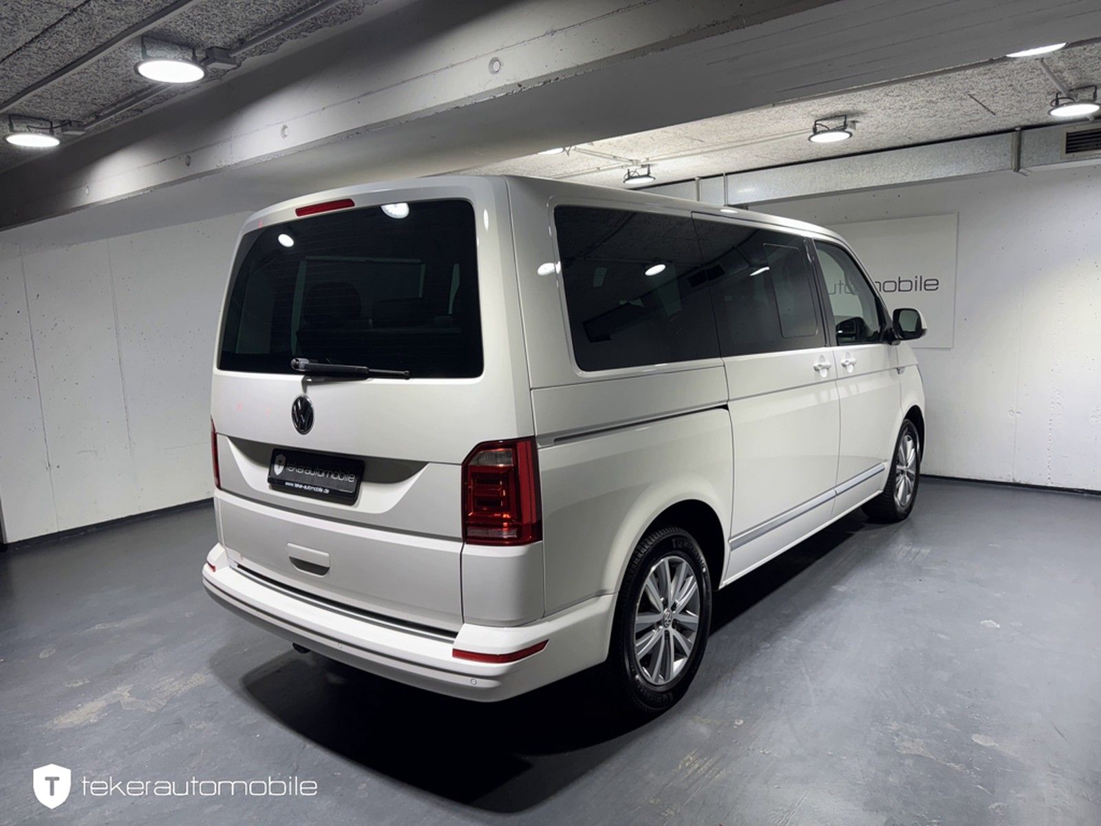 Volkswagen T6 Multivan 4Motion - Samsaru's Car Outlet