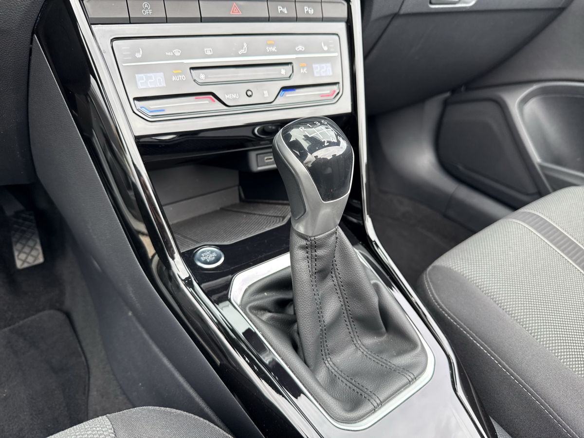 Volkswagen T-Roc Cabrio Style TSi - Samsaru's Car Outlet