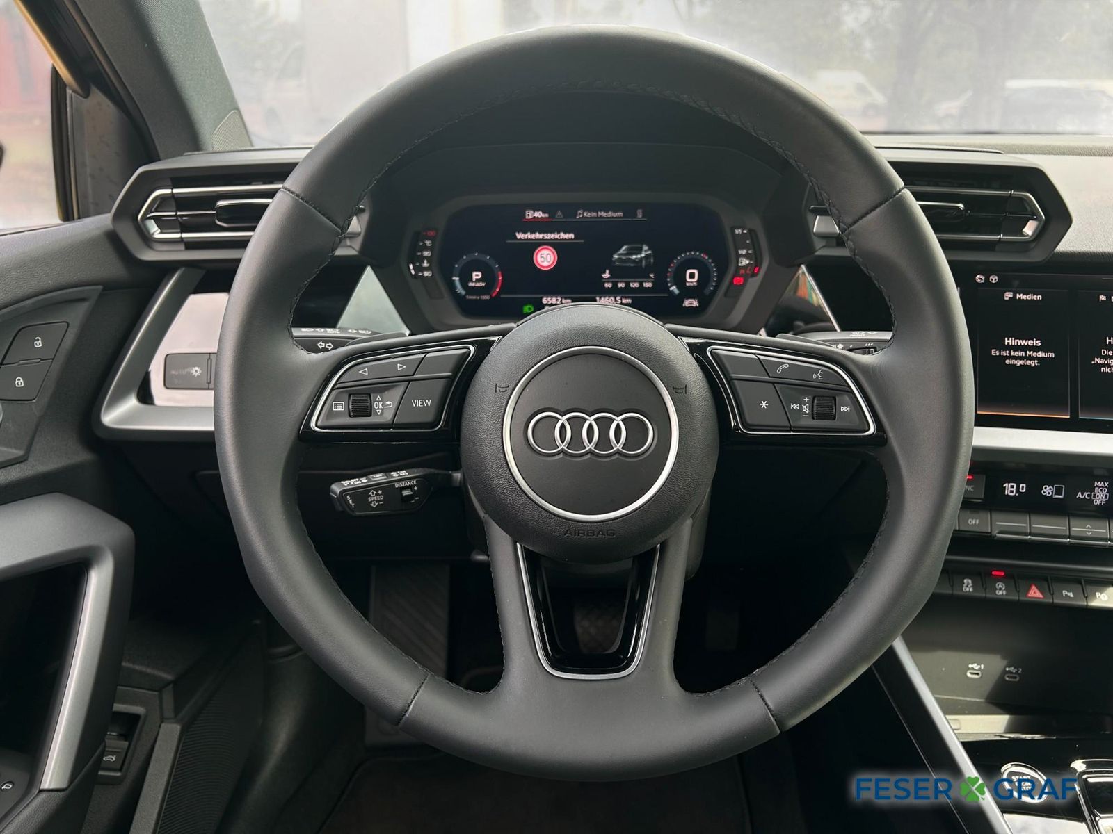 Audi A3 Limousine 30TFSI S tronic SHZ/CarPlay/PDC+