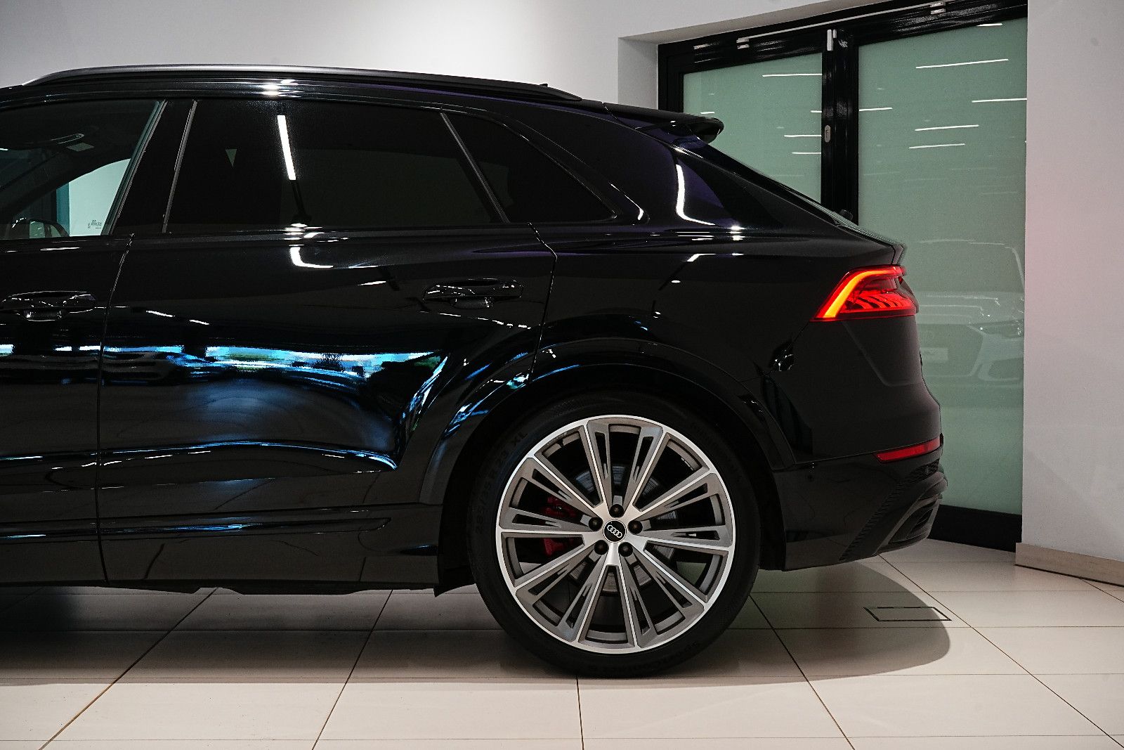 Audi Q8 50 S-LINE|ACC|HUD|LUFTF|MASSAG|PANO|360°|B&O|