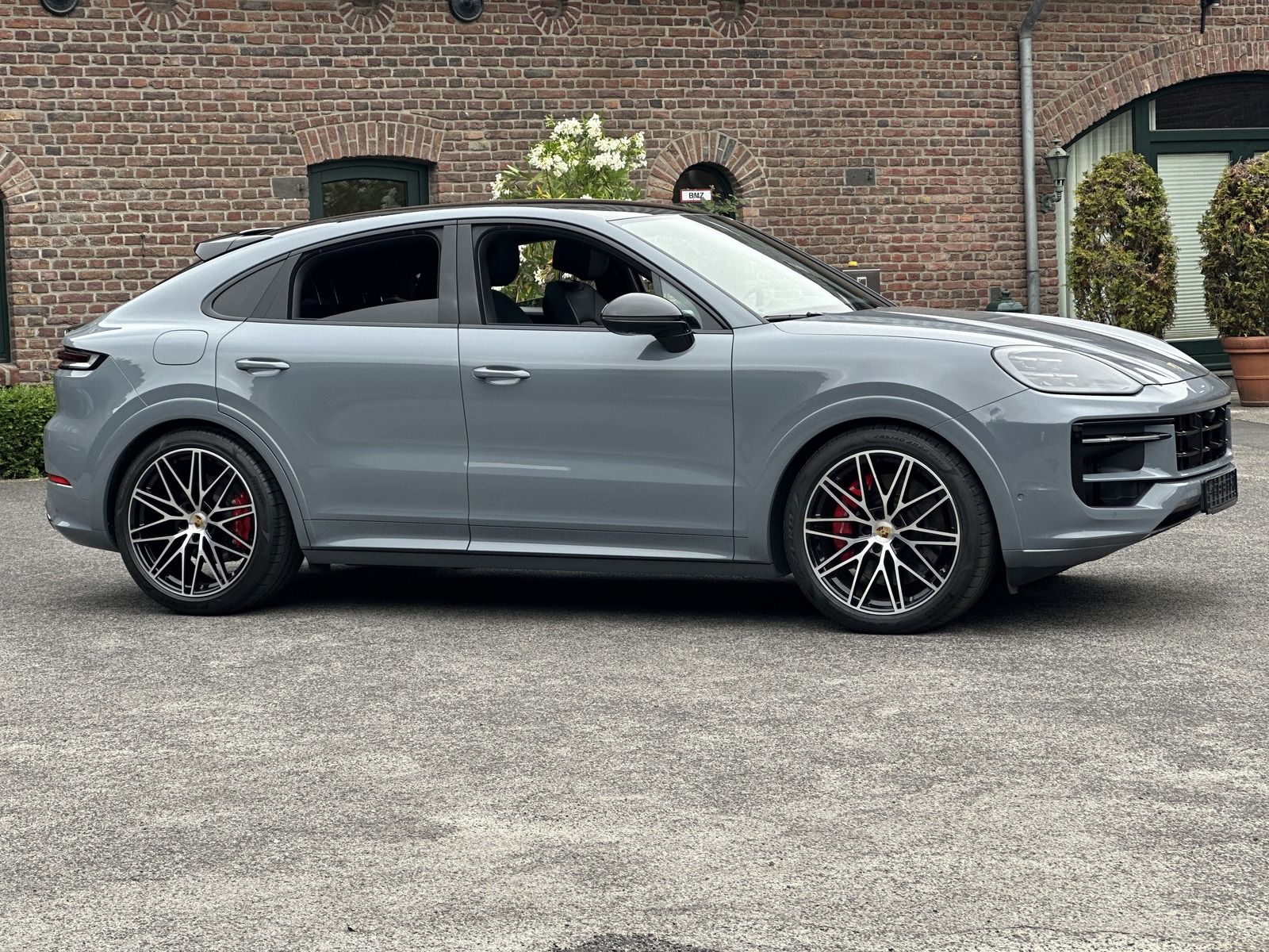 Porsche Cayenne S  Coupe SPORTDESIGN-ABGAS*BOSE*HD MATRI