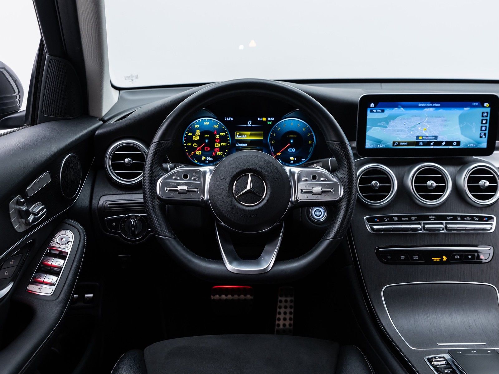 Mercedes-Benz GLC 300 e 4Matic /AMG-LINE/LED/HEAD-UP/360°KAM/