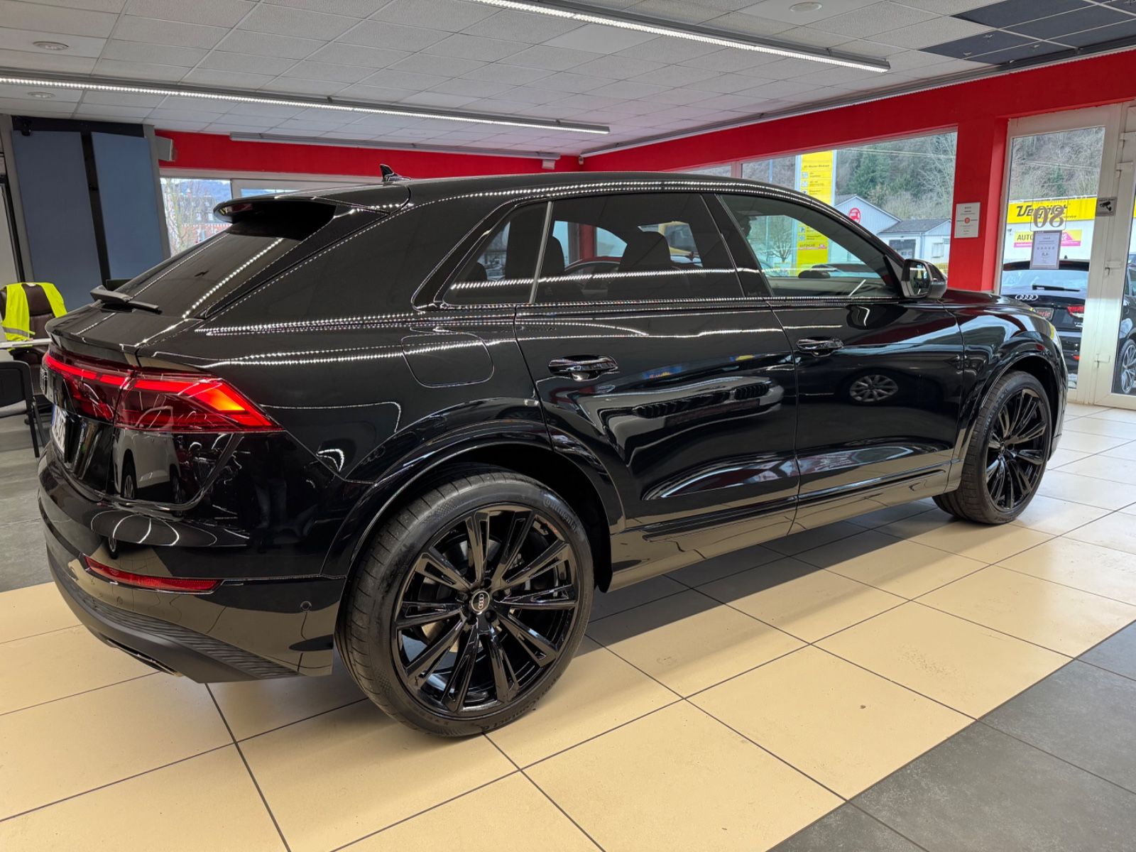 Audi Q8 50TDI S-Line/Black/23zoll/Allradlenk.Pano/B&0