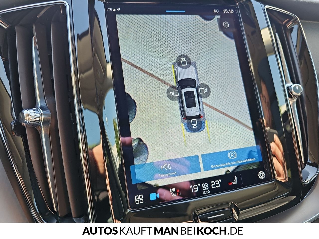 Volvo XC60 T6 Recharge AWD - Samsaru's Car Outlet