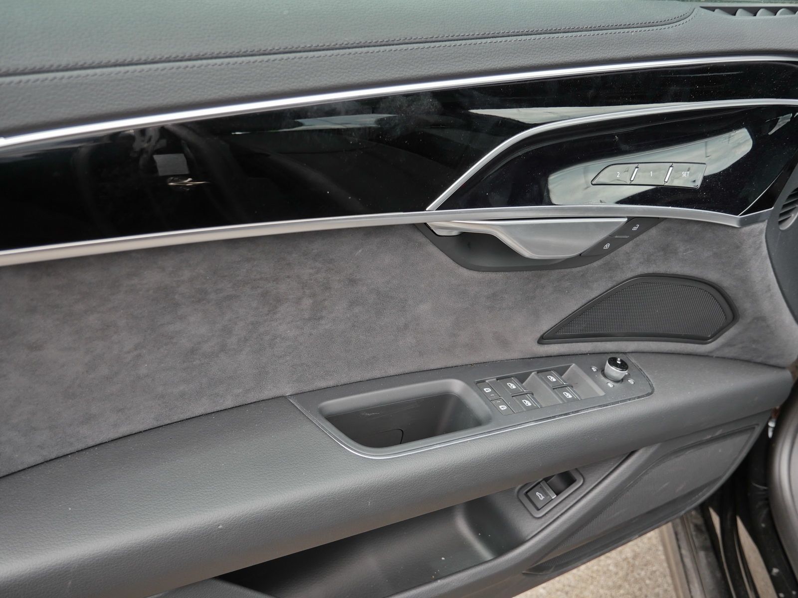 Audi A8 50 TDI quattro S line - Samsaru's Car Outlet