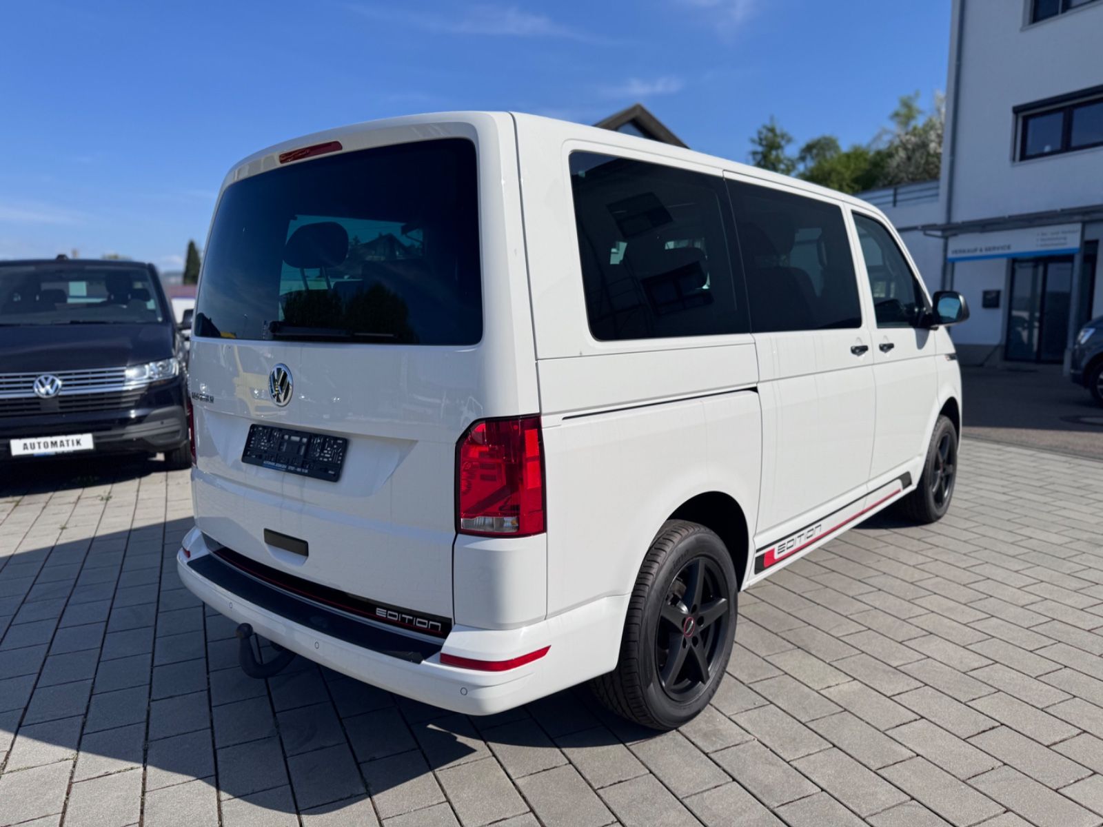 Volkswagen T6.1 Multivan - Samsaru's Car Outlet