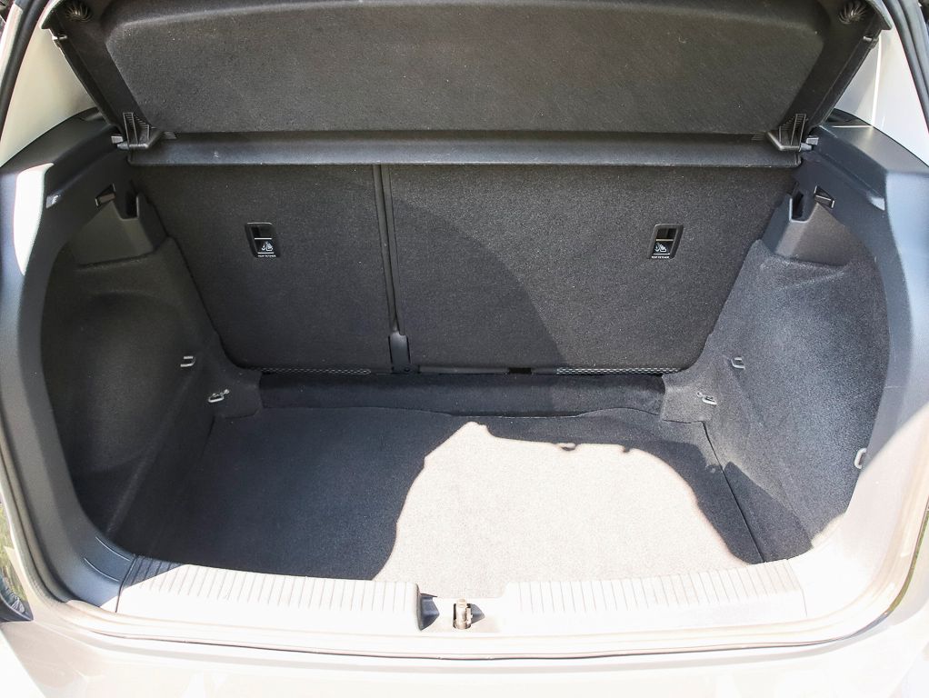 Volkswagen T-Cross 1.0 TSI - Samsaru's Car Outlet