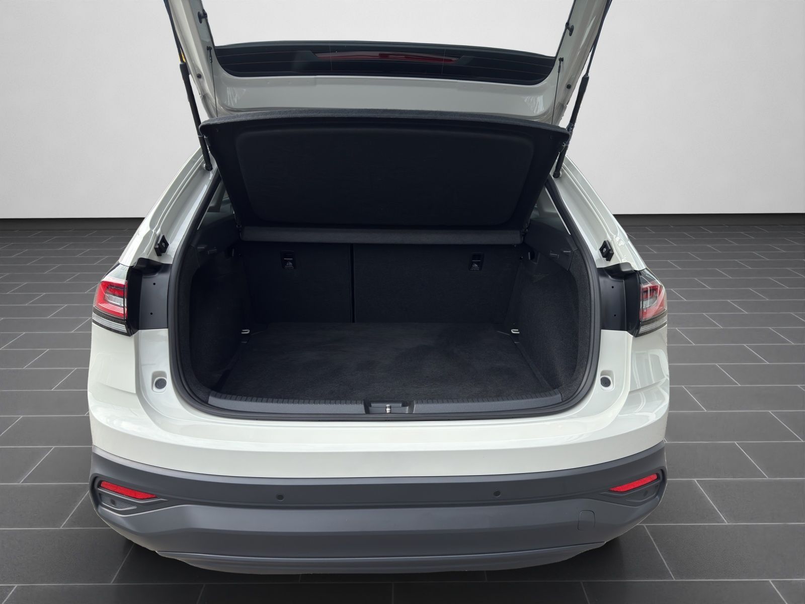 Volkswagen Taigo 1.0 TSI - Samsaru's Car Outlet