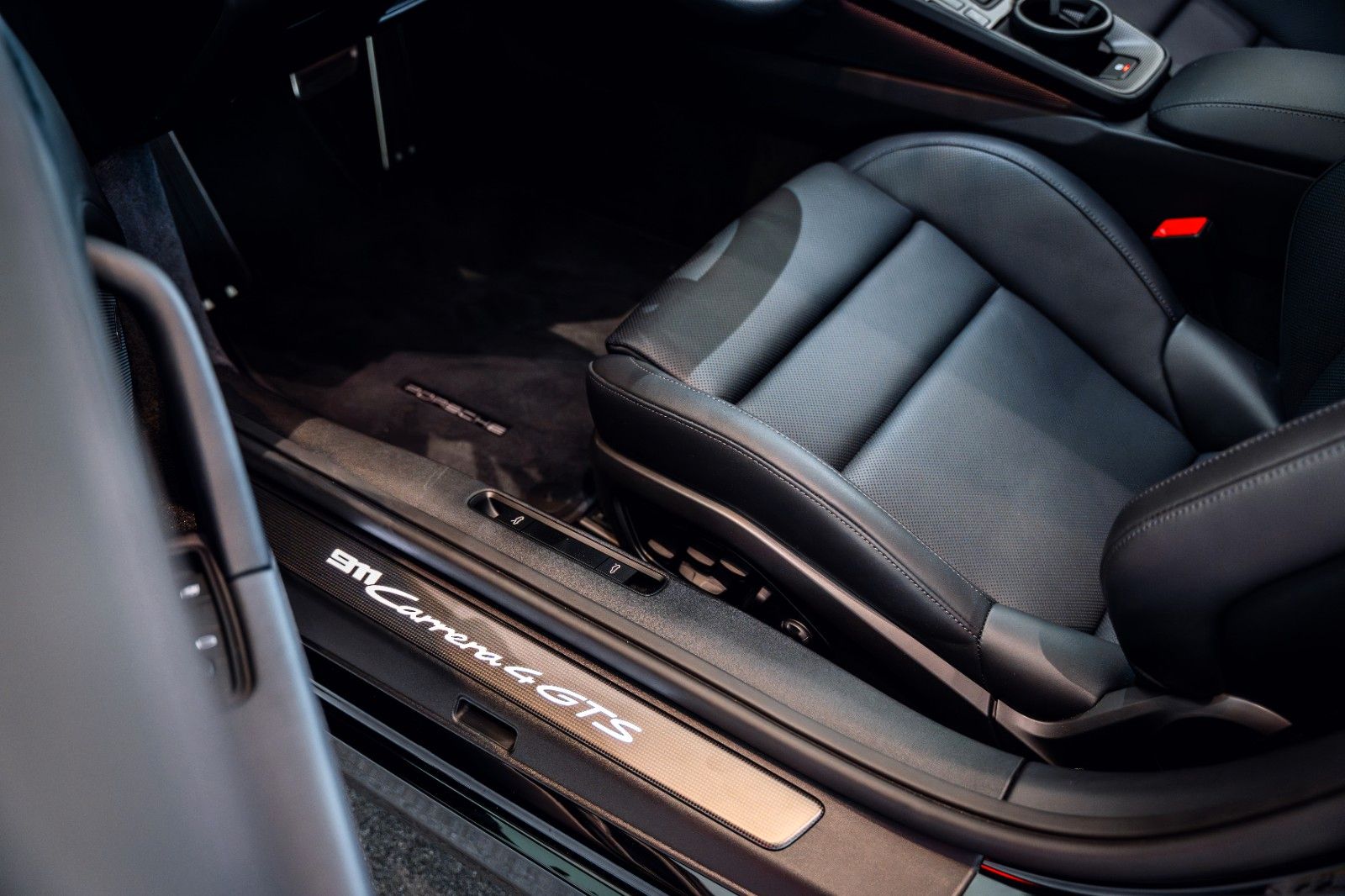 Porsche 911 Carrera 4 GTS T-Hybrid*VAT*1.Hand*