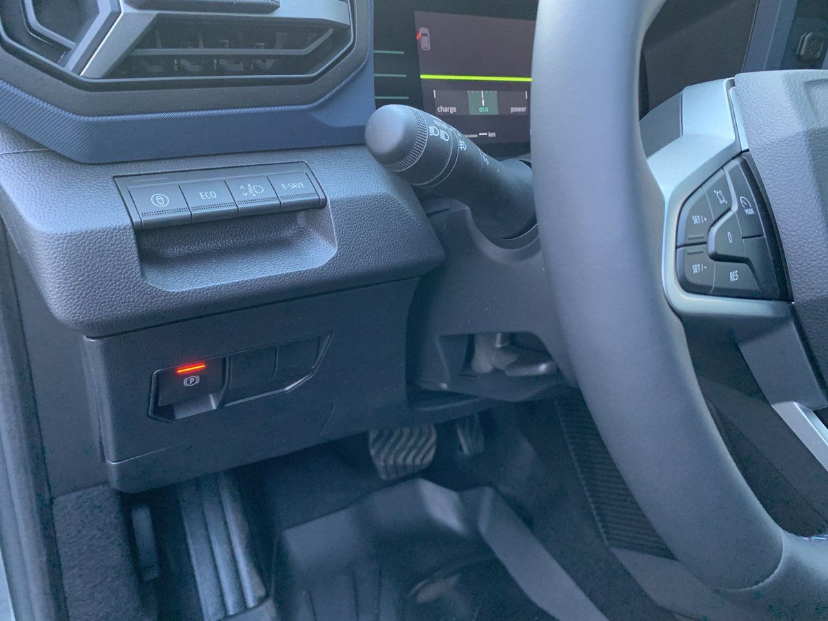 Dacia Duster HYBRID 140 - Samsaru's Car Outlet