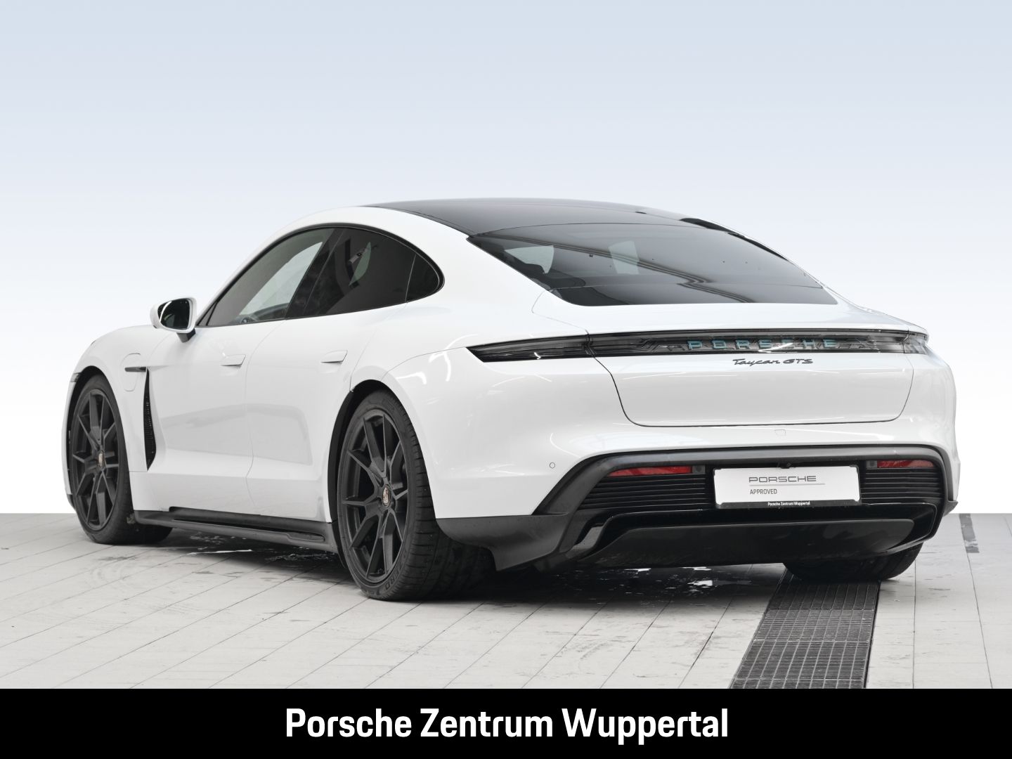 Porsche Taycan GTS InnoDrive Head-Up LED-Matrix BOSE