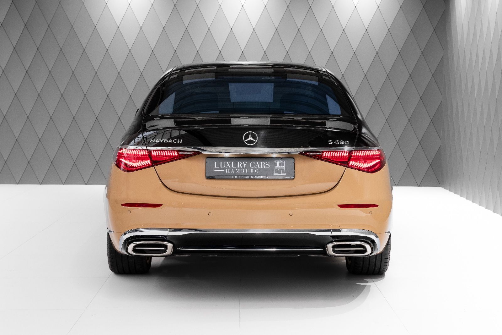 Mercedes-Benz S 680 Maybach - Samsaru's Car Outlet