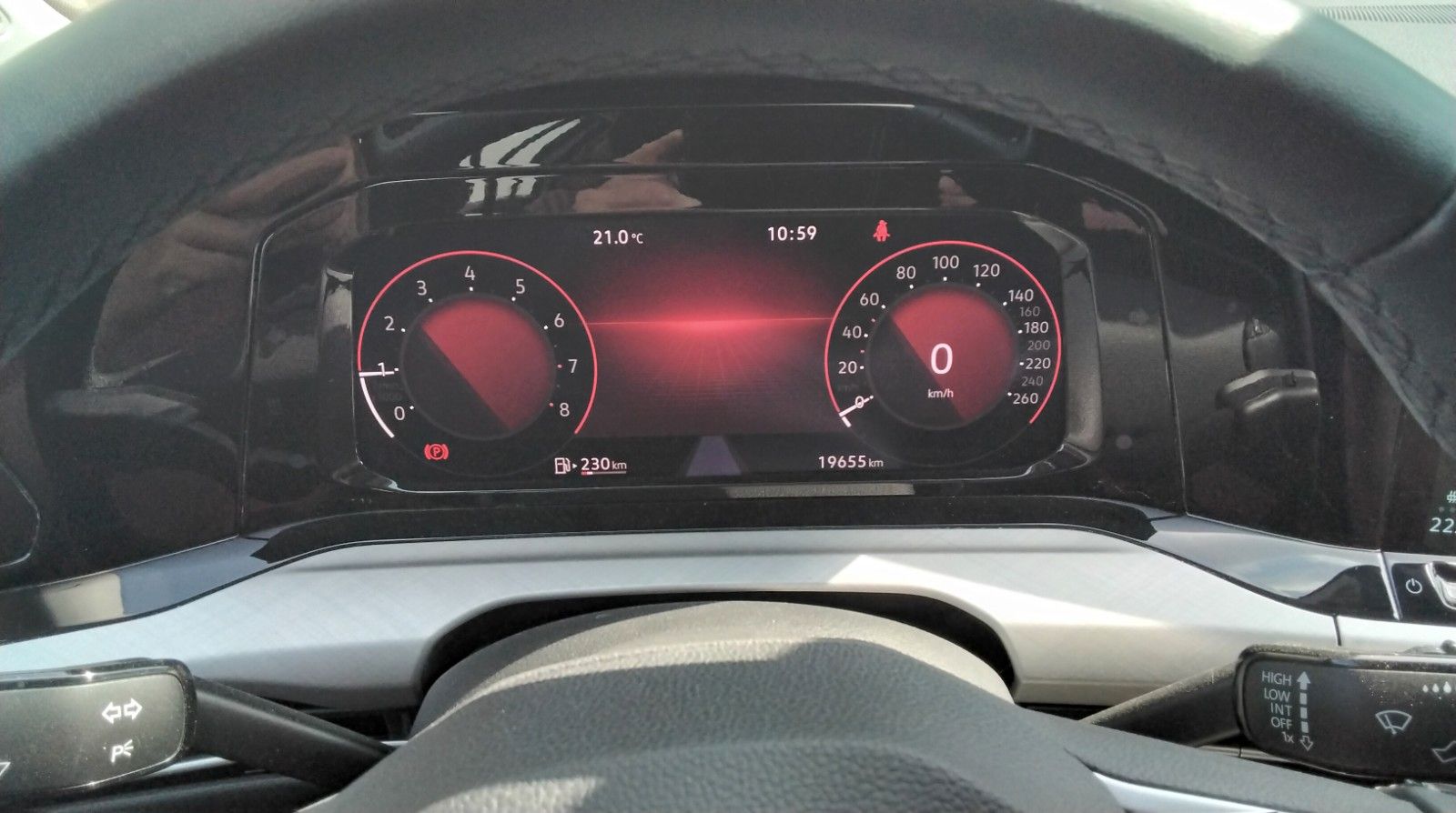 Volkswagen Golf VIII Variant 1.5 TSi - Samsaru's Car Outlet