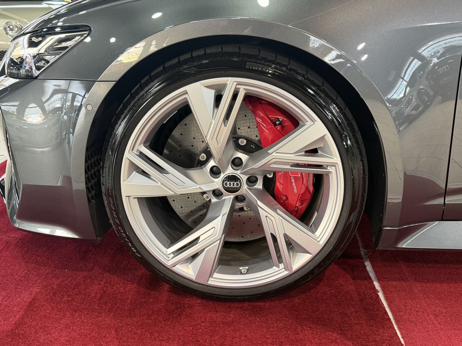 Audi RS6 4.0 TFSI quattro+Sitzbelüftung+360*Kamera