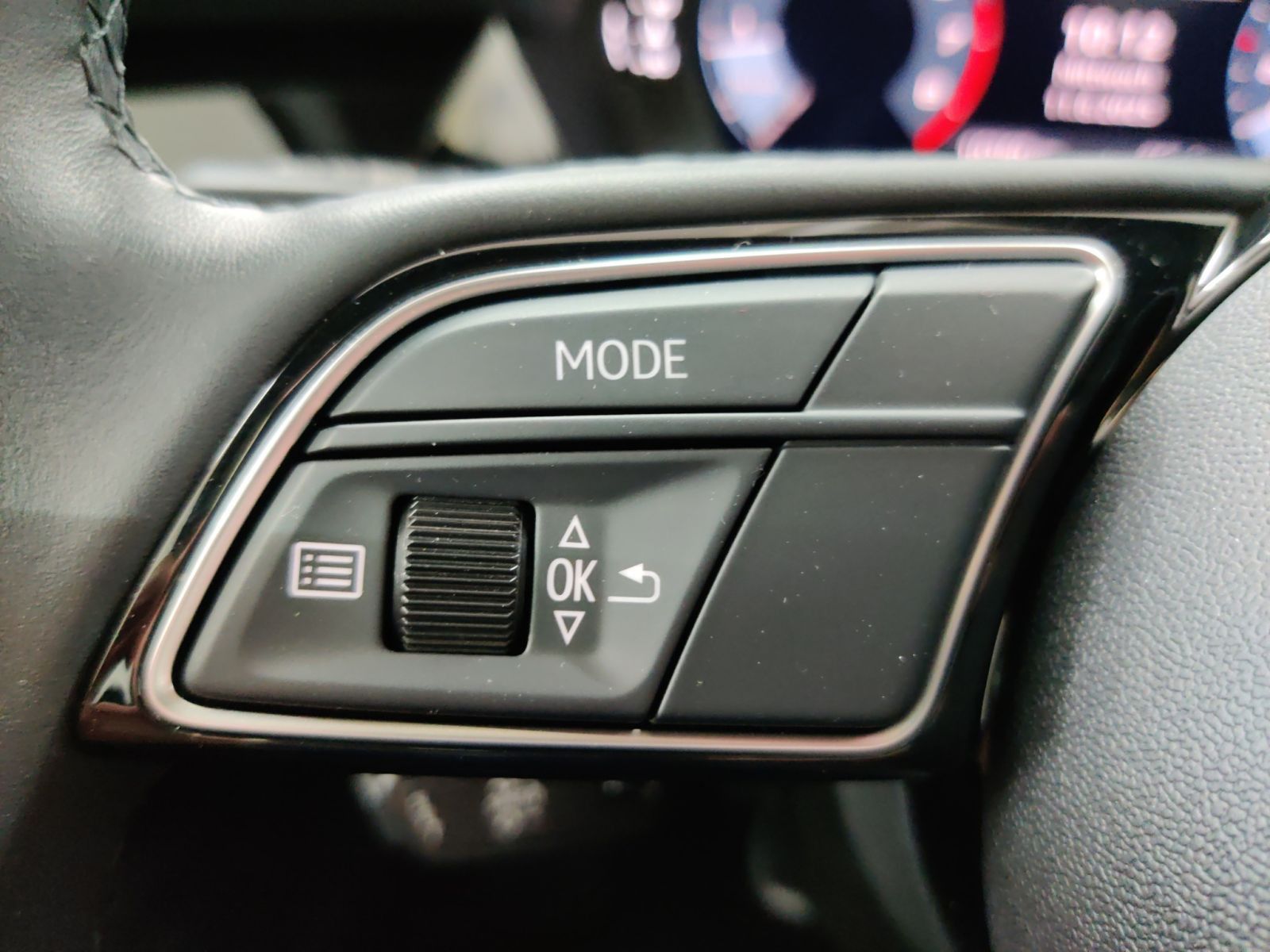 Audi A3 Sportback Advanced 35 TFSI - Samsaru's Car Outlet