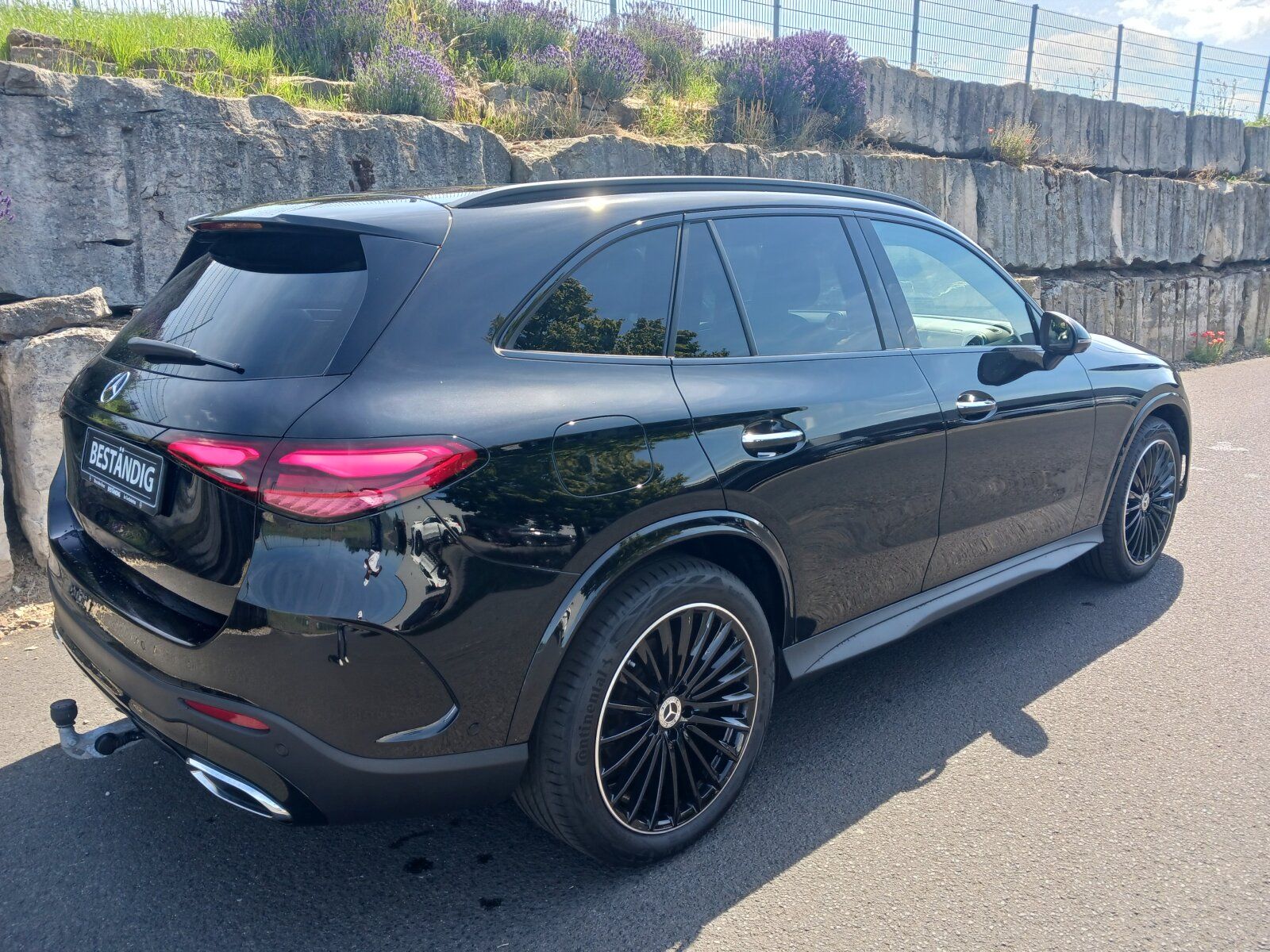 Mercedes-Benz GLC 220 d 4M AMG-PREMIUM+PANO+STAND-HZ+20"+AHK+N