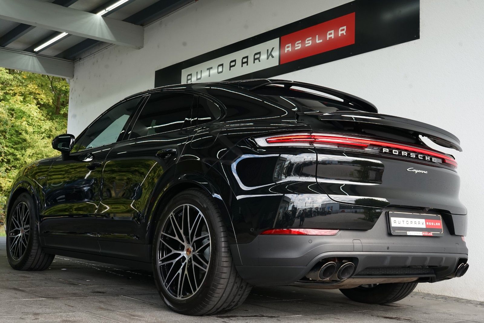 Porsche Cayenne Coupe E-Hybrid/P-Display/AHK/BOSE/14W/AC