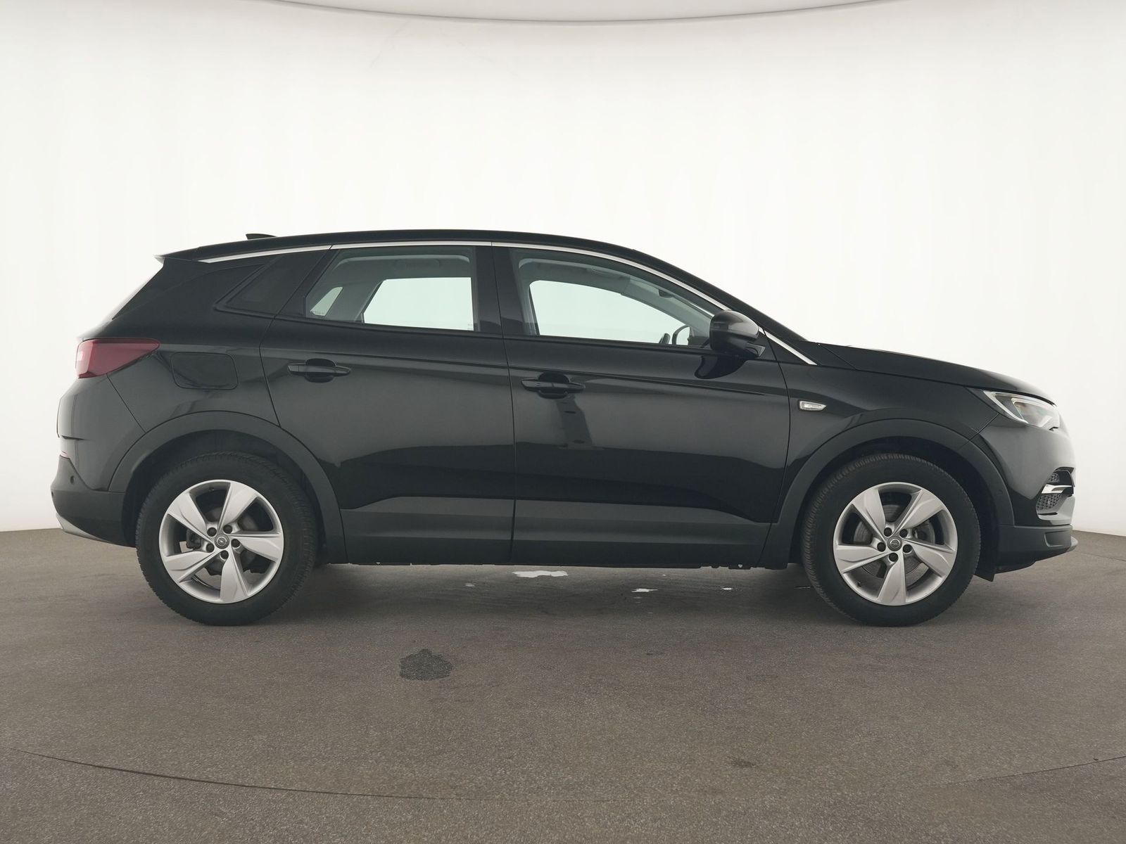 Opel Grandland INNOVATION - Samsaru's Car Outlet