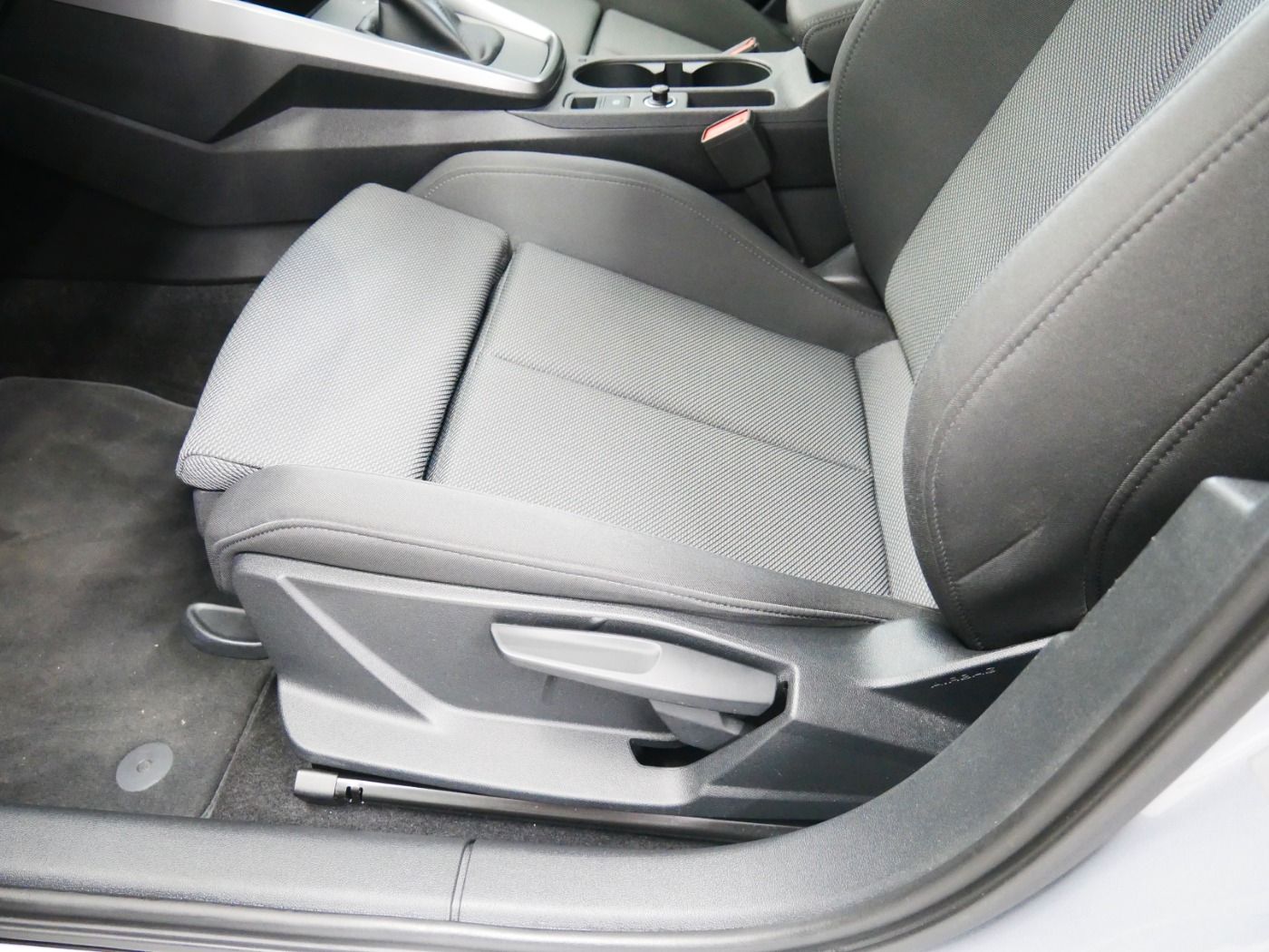 Audi A3 Sportback 35 TFSI advanced - Samsaru's Car Outlet
