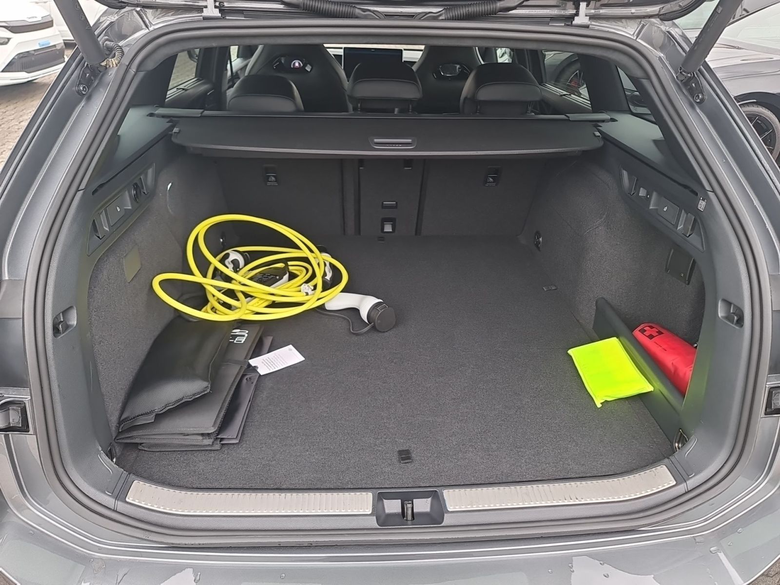Volkswagen Passat Variant 1.5 TSI eHybrid DSG R-LINE SIGNAT