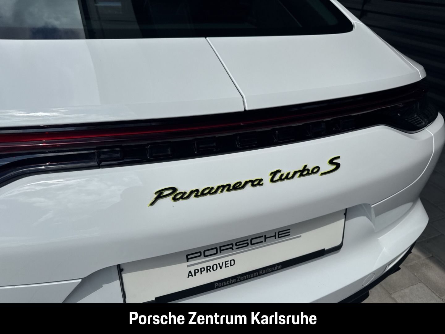 Porsche Panamera Turbo S E-Hybrid BOSE Sportabgasanlage