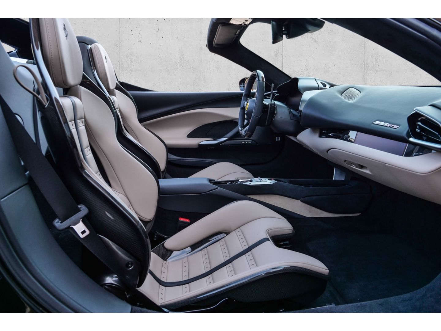 Ferrari 296 GTS - Samsaru's Car Outlet