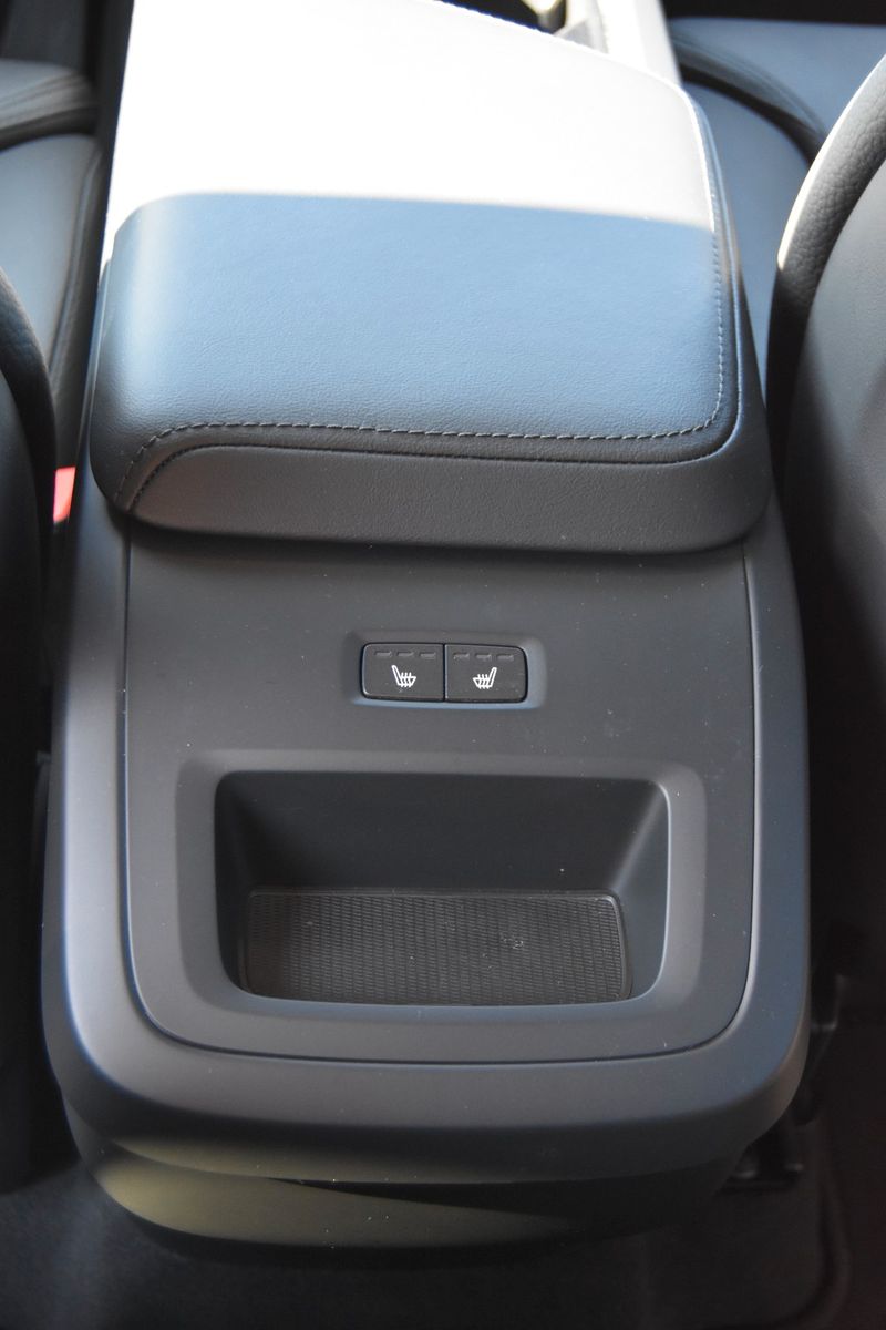 Volvo XC60 Plus Dark AWD ACC/LED/AHKs/HKSound/360CAM