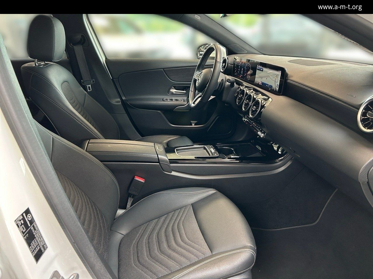 Mercedes-Benz A 200 Progressive Line - Samsaru's Car Outlet