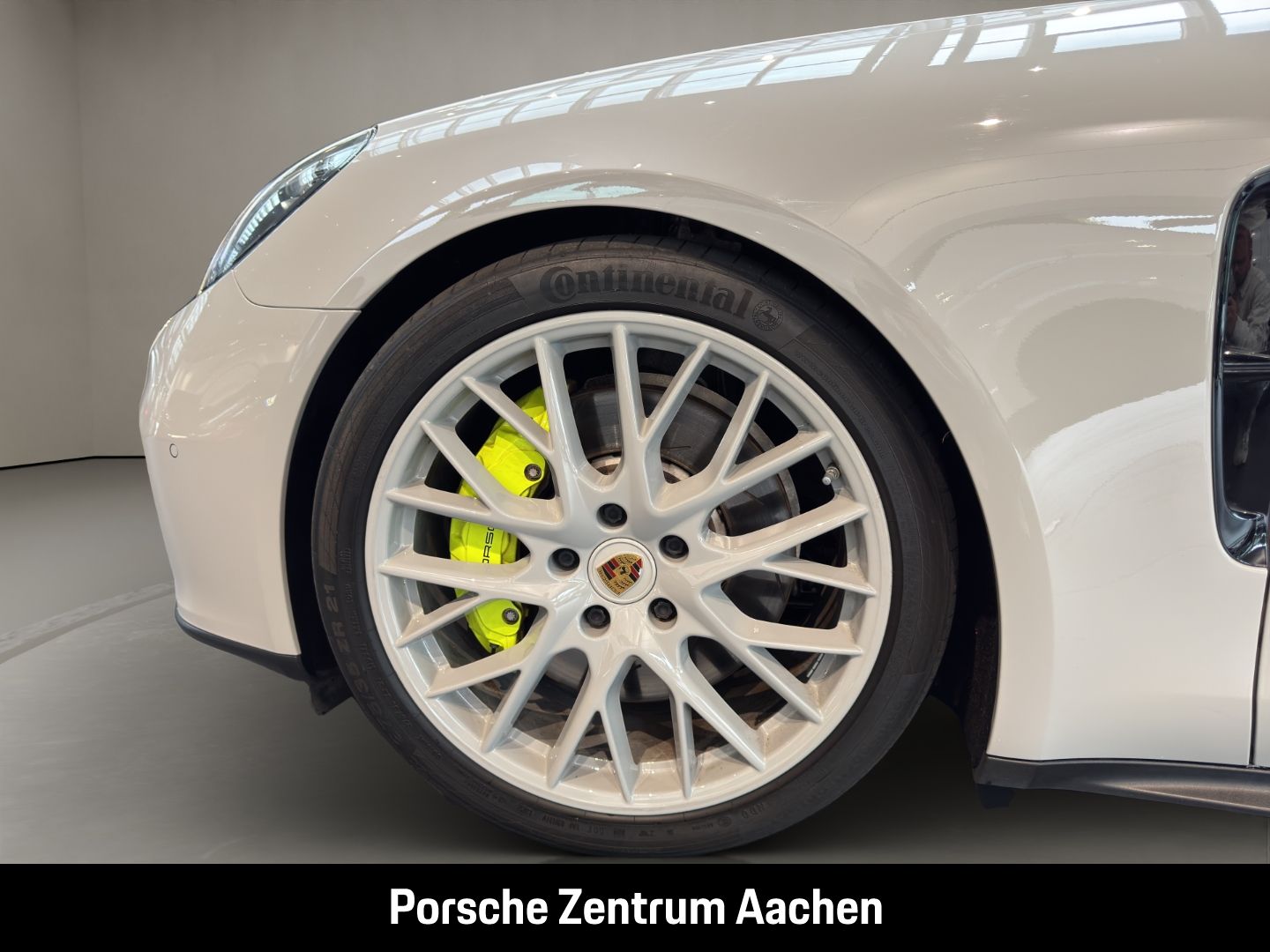 Porsche Panamera 4 E-Hybrid Surround-View Luftfederung