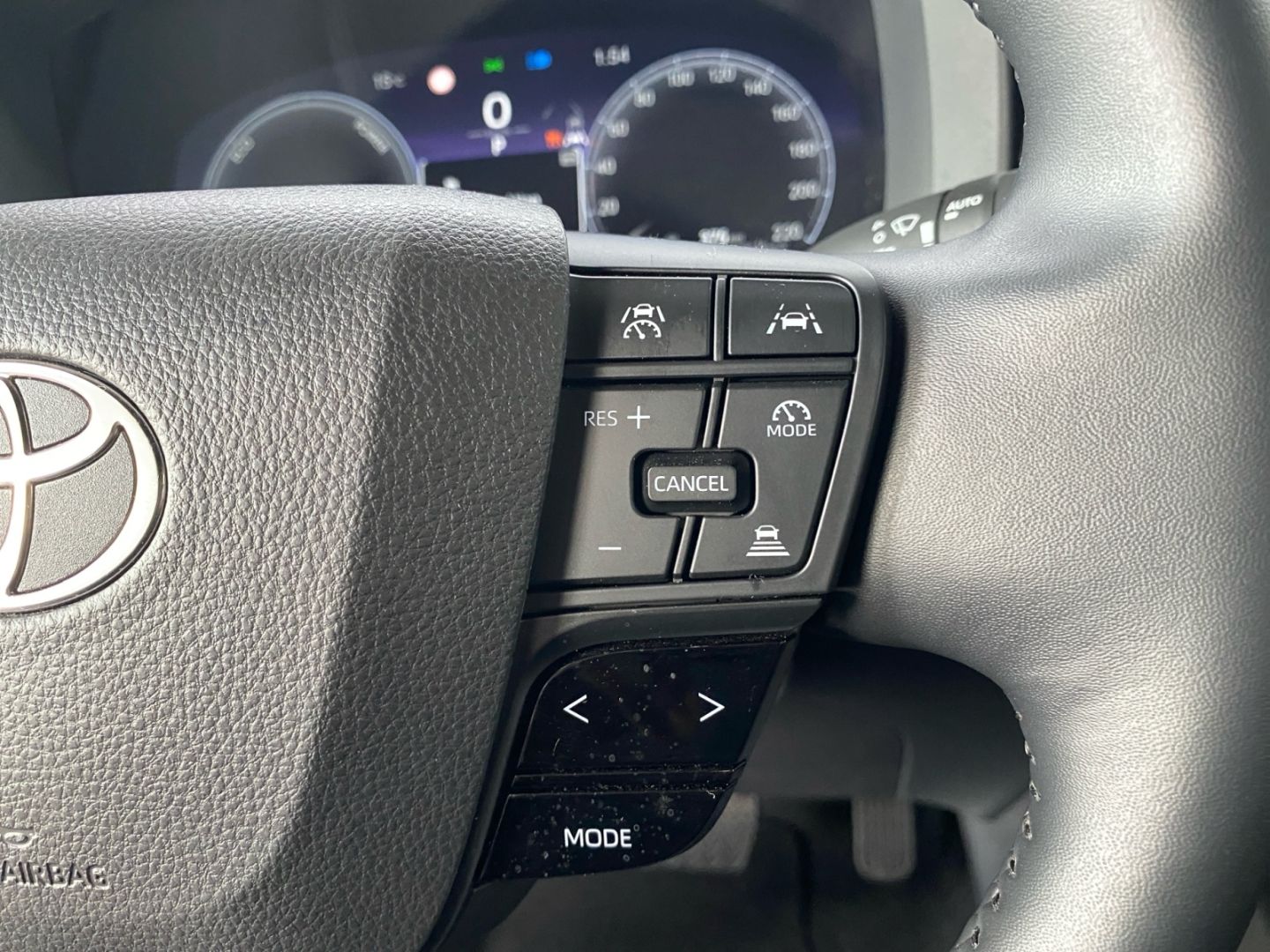 Toyota C-HR 1.8 Hybrid Team D *LED*ACC*CAM*el Heck*SHZ*