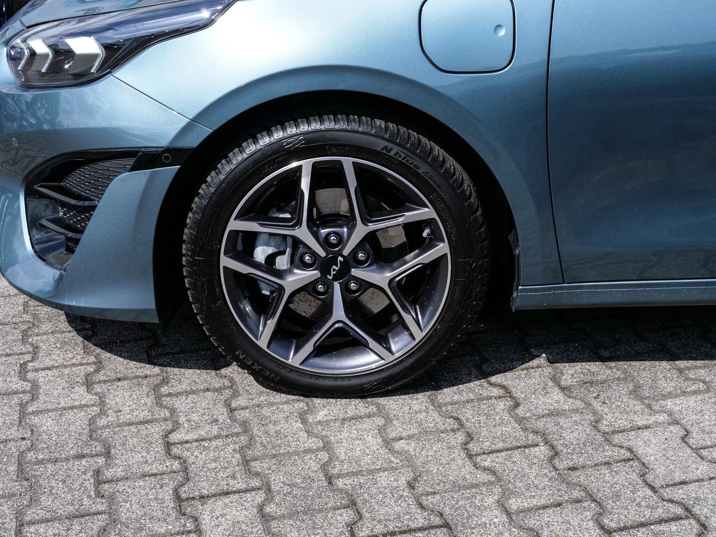 Kia Ceed SW Plug-in Hybrid Platinum - Samsaru's Car Outlet