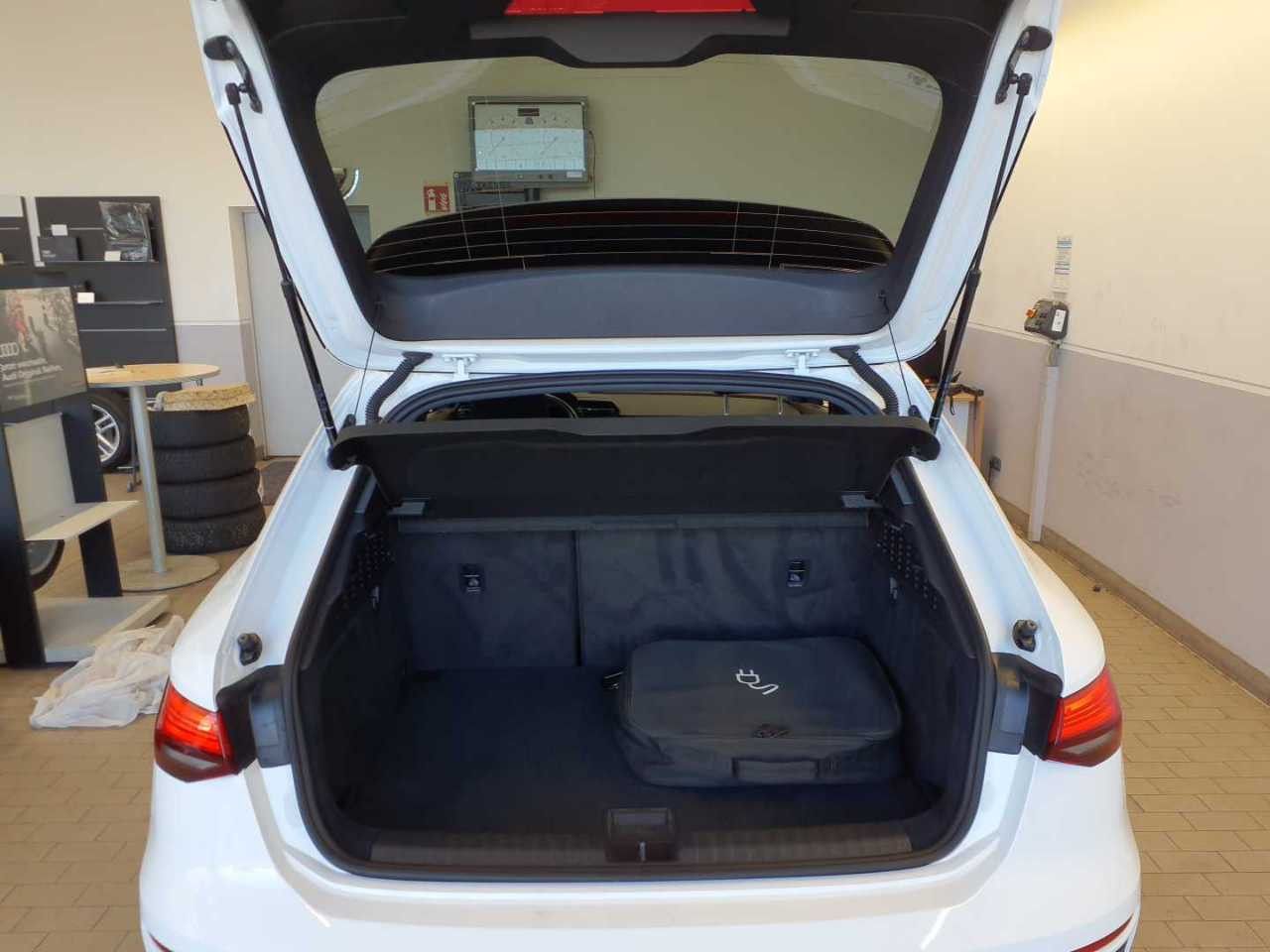 Audi A3 Sportback 40 TFSI e S-tronic +LED+ASSISTS+DAB