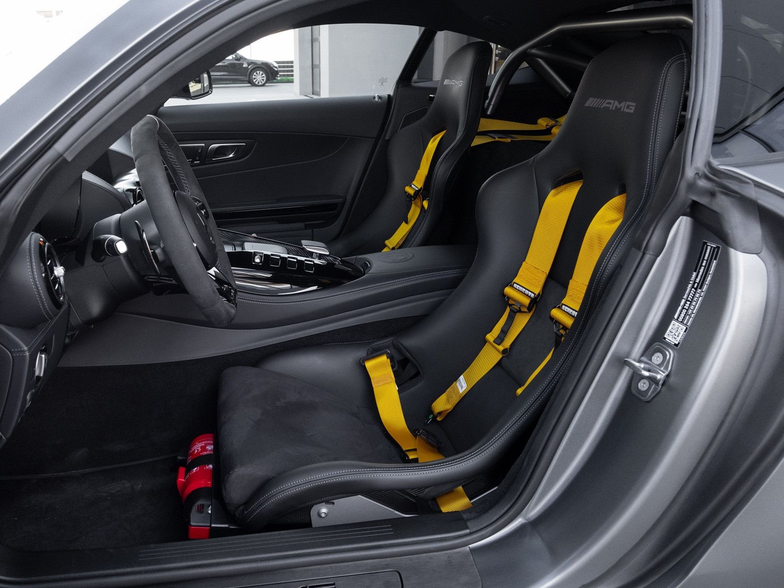 Mercedes-Benz AMG GT R Pro - Samsaru's Car Outlet