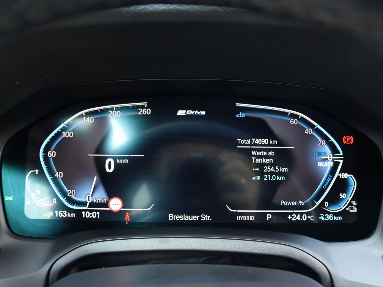 BMW 330 e Touring Advantage - Samsaru's Car Outlet