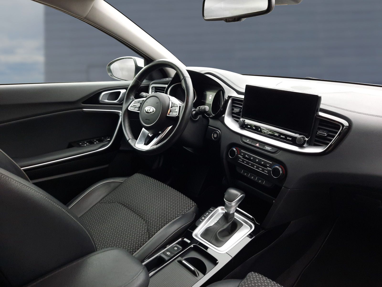 Kia XCeed 1.5 T-GDI DCT Spirit - Samsaru's Car Outlet