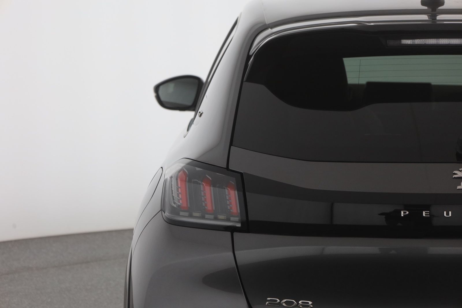 Peugeot 208 GT-Line PureTech 100 Aut. - Samsaru's Car Outlet