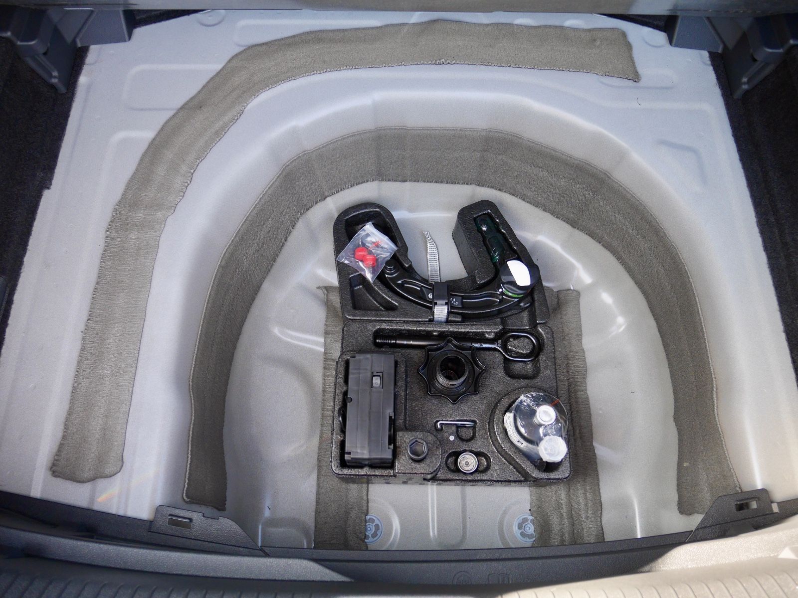 Volkswagen Taigo 1.5 TSI DSG R-Line - Samsaru's Car Outlet